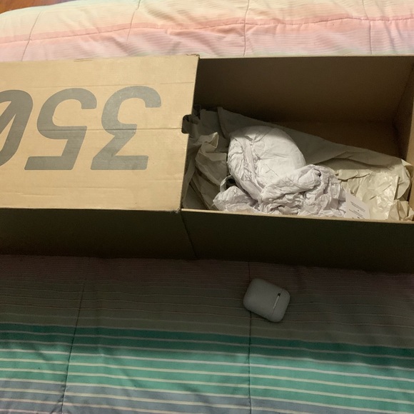 Yeezy Blue Tints size 9 - Picture 4 of 9